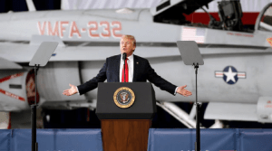 דונאלד טראמפ מכריז על חיל חלל
