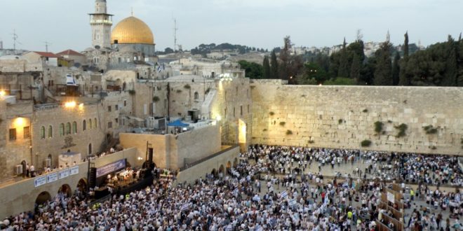 יום ירושלים: הושלמה היערכות המשטרה למצעד הדגלים והילולת שמואל הנביא